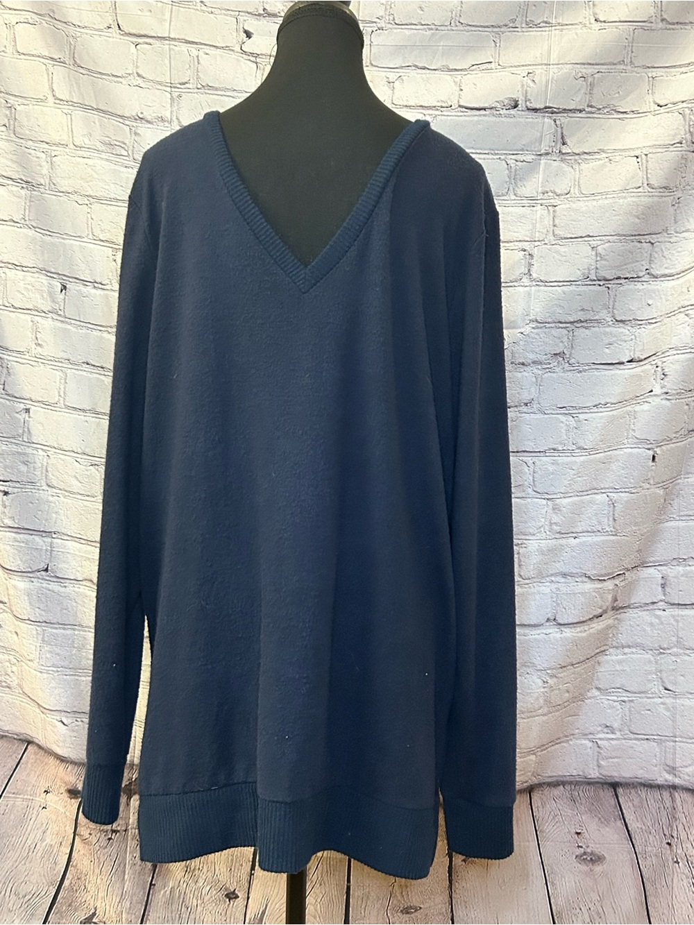 Lucky Brand Men's Dark Navy V-Neck Sweater